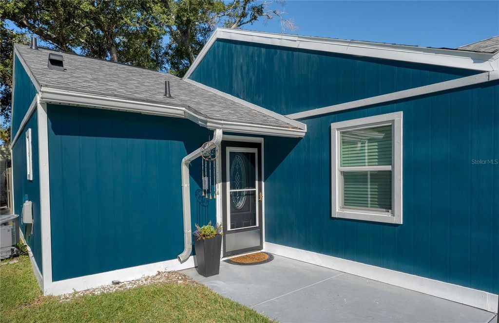 Photo of 152 Chelsea Court, Dunedin, FL 34698 (MLS # W7874083)