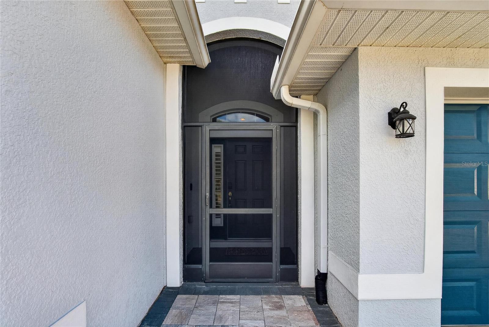 1713 BONITA BLUFF COURT