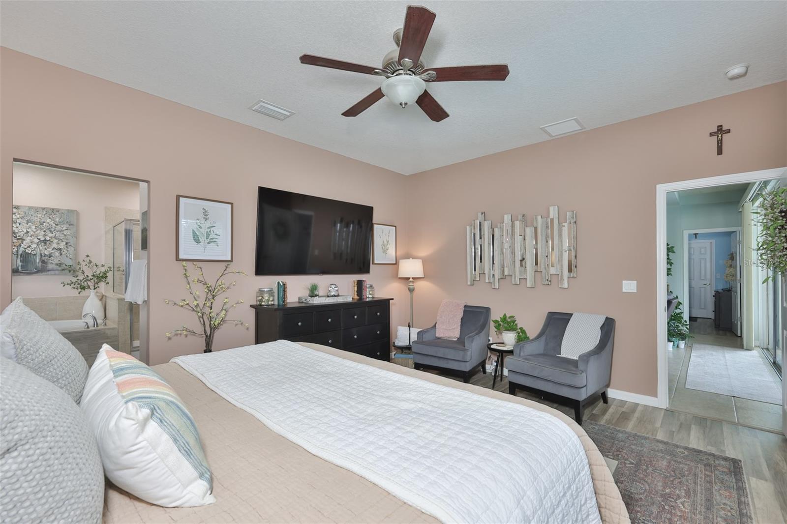 BAHIA LAKES PH 4 - Residential