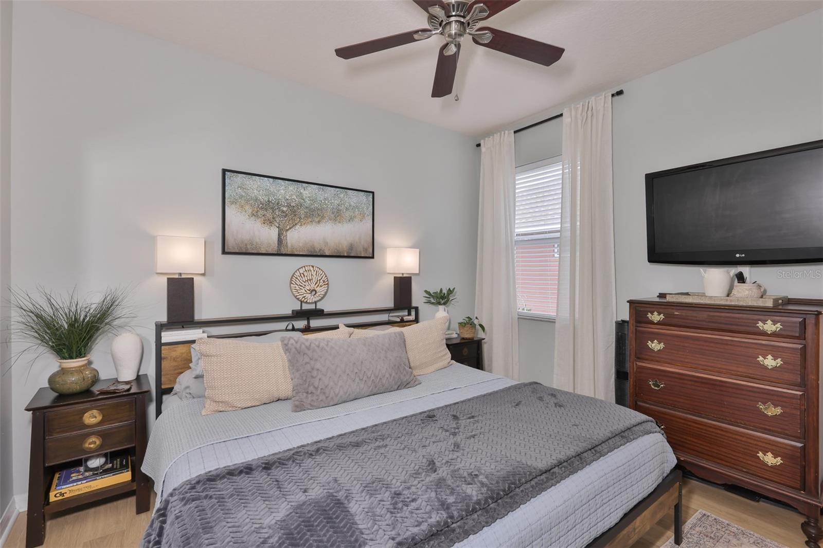 BAHIA LAKES PH 4 - Residential