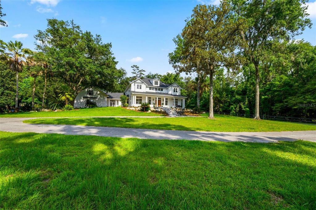 Photo of 9809 NW 59th Terrace, Gainesville, FL 32653 (MLS # GC541612)