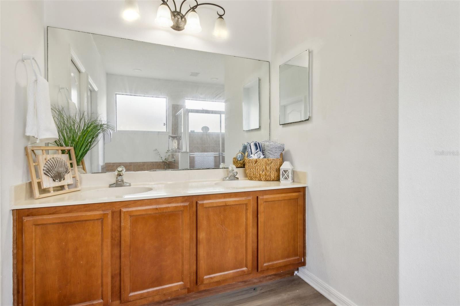 CRYSTAL COVE PH 02 - Residential