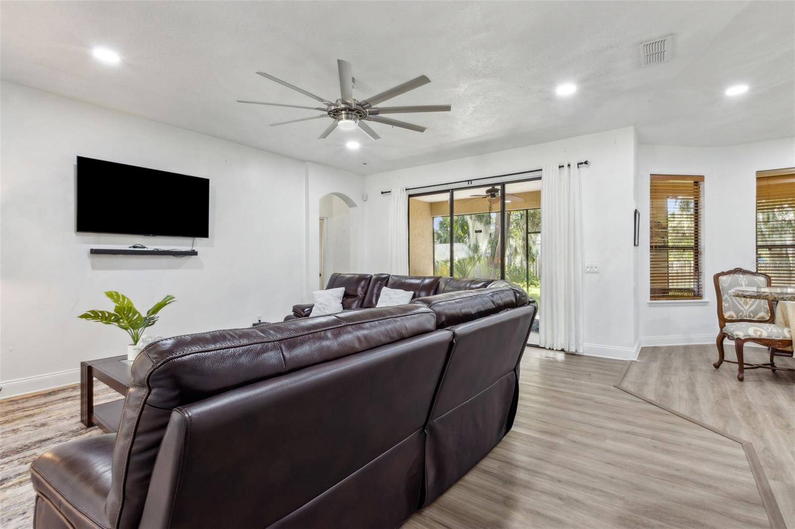 CRYSTAL COVE PH 02 - Residential