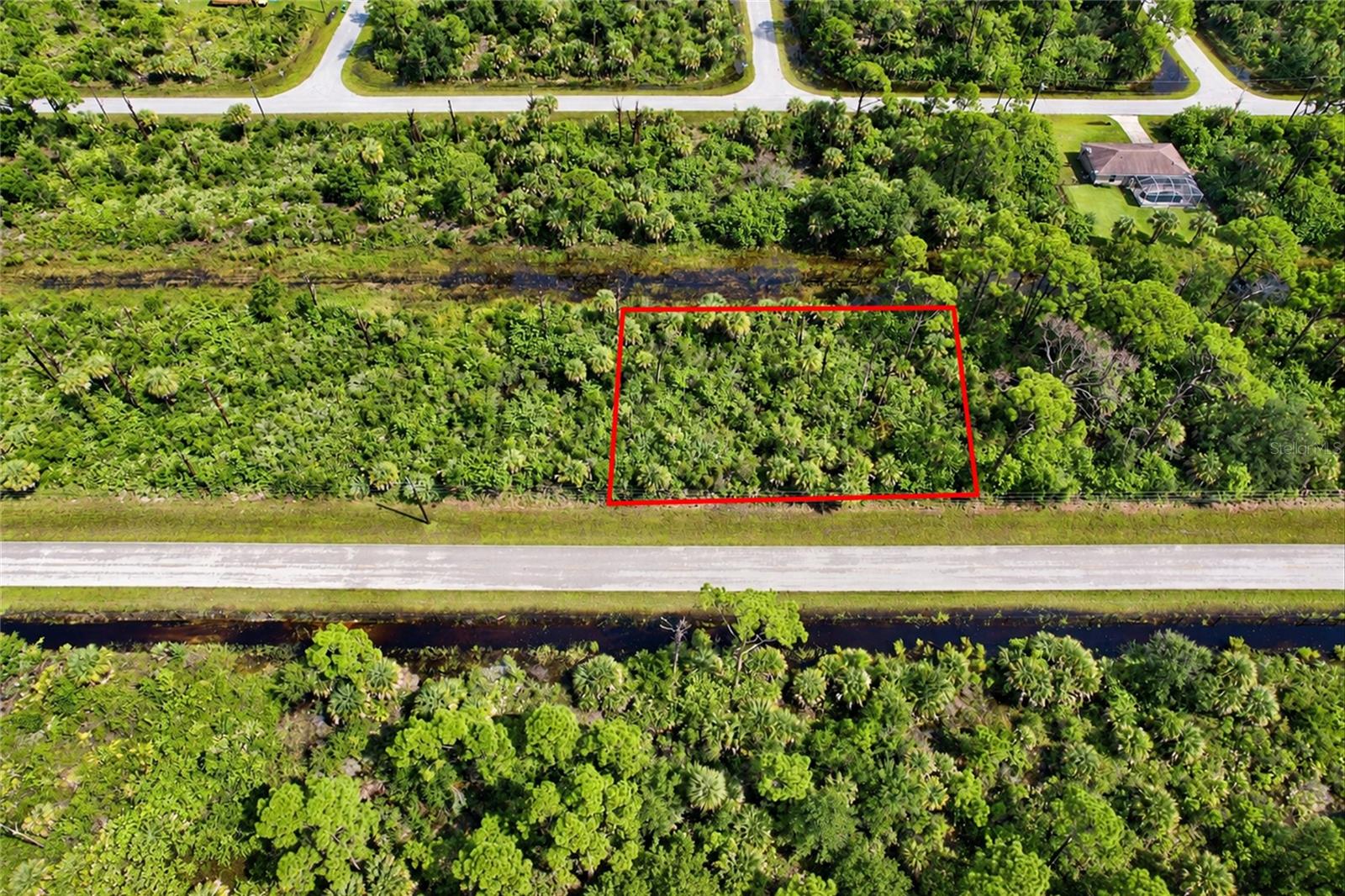 4066 JENNINGS BOULEVARD, PORT CHARLOTTE, FL, 33981 4 4066 JENNINGS BOULEVARD