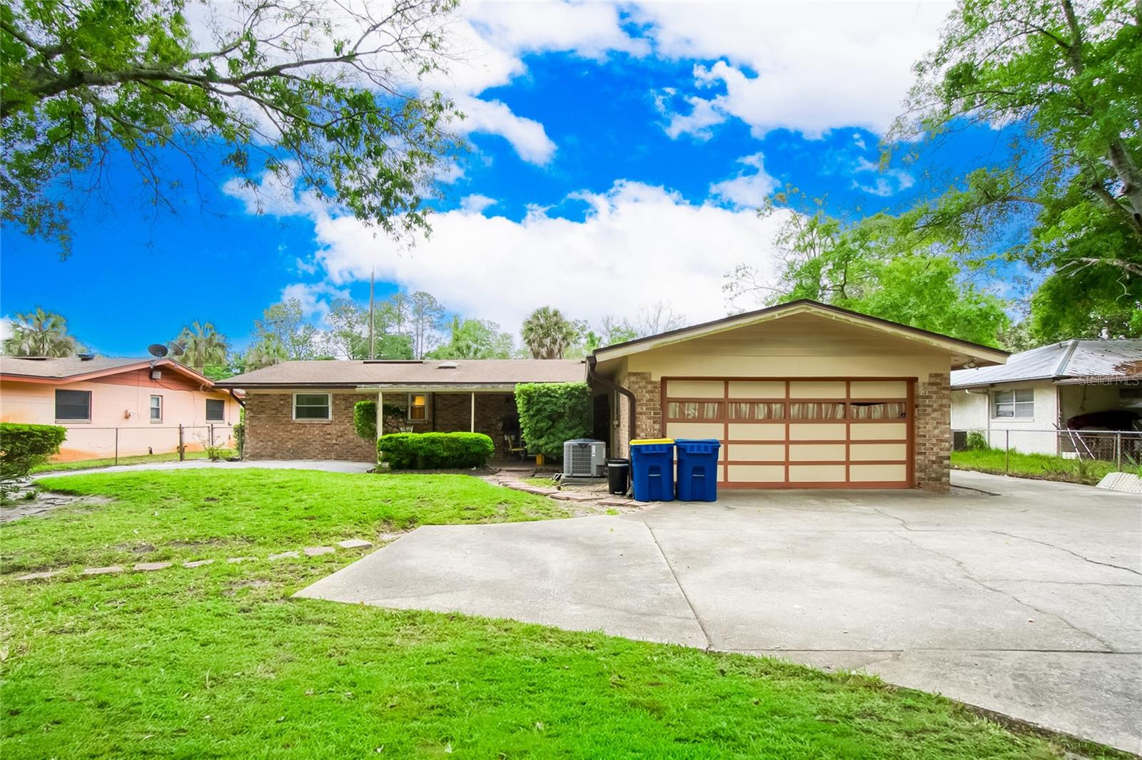 ARLINGWOOD - Residential