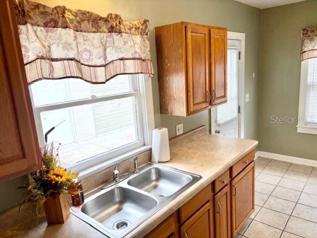 129 W UNIVERSITY AVENUE