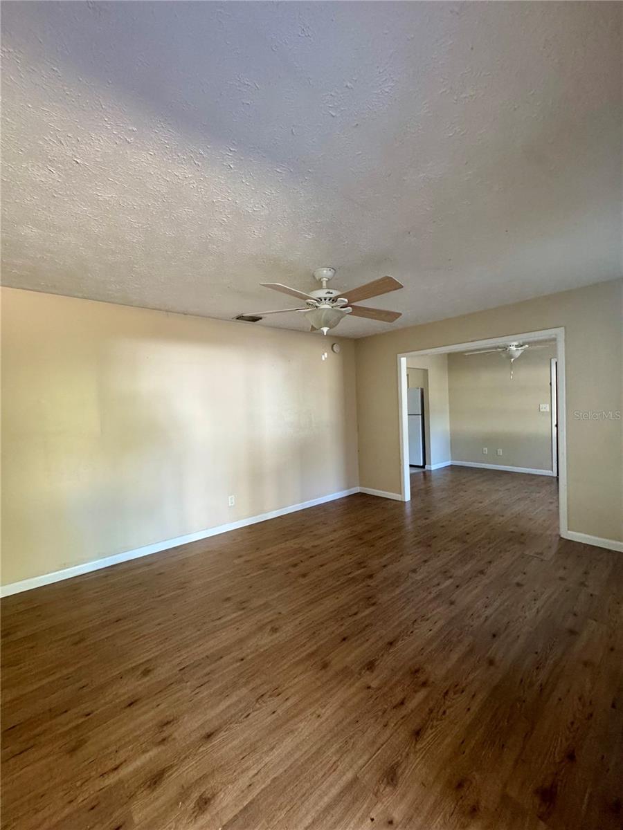 LAKE LINDSEY CITY - Residential Lease