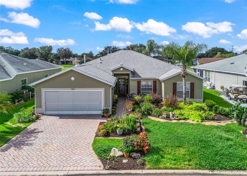 Photo of 402 Grand Vista Trail, Leesburg, FL 34748 (MLS # G5117952)