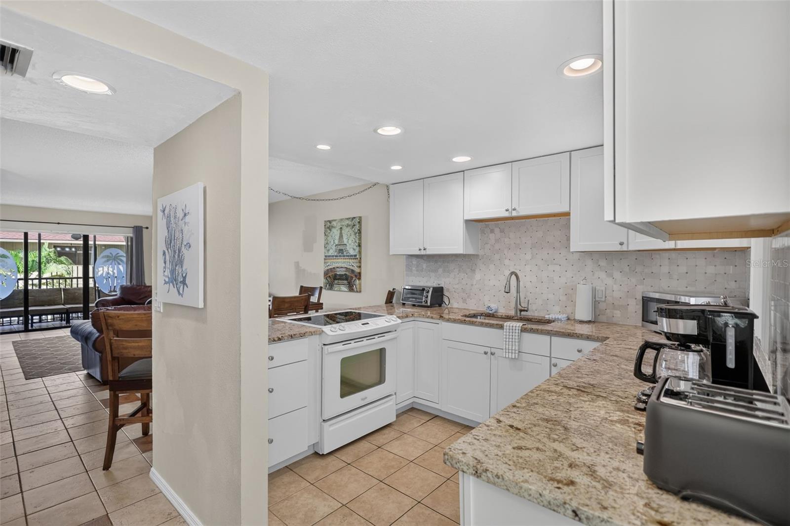 6157 MIDNIGHT PASS ROAD E53, SARASOTA, FL, 34242 4 6157 MIDNIGHT PASS ROAD E53