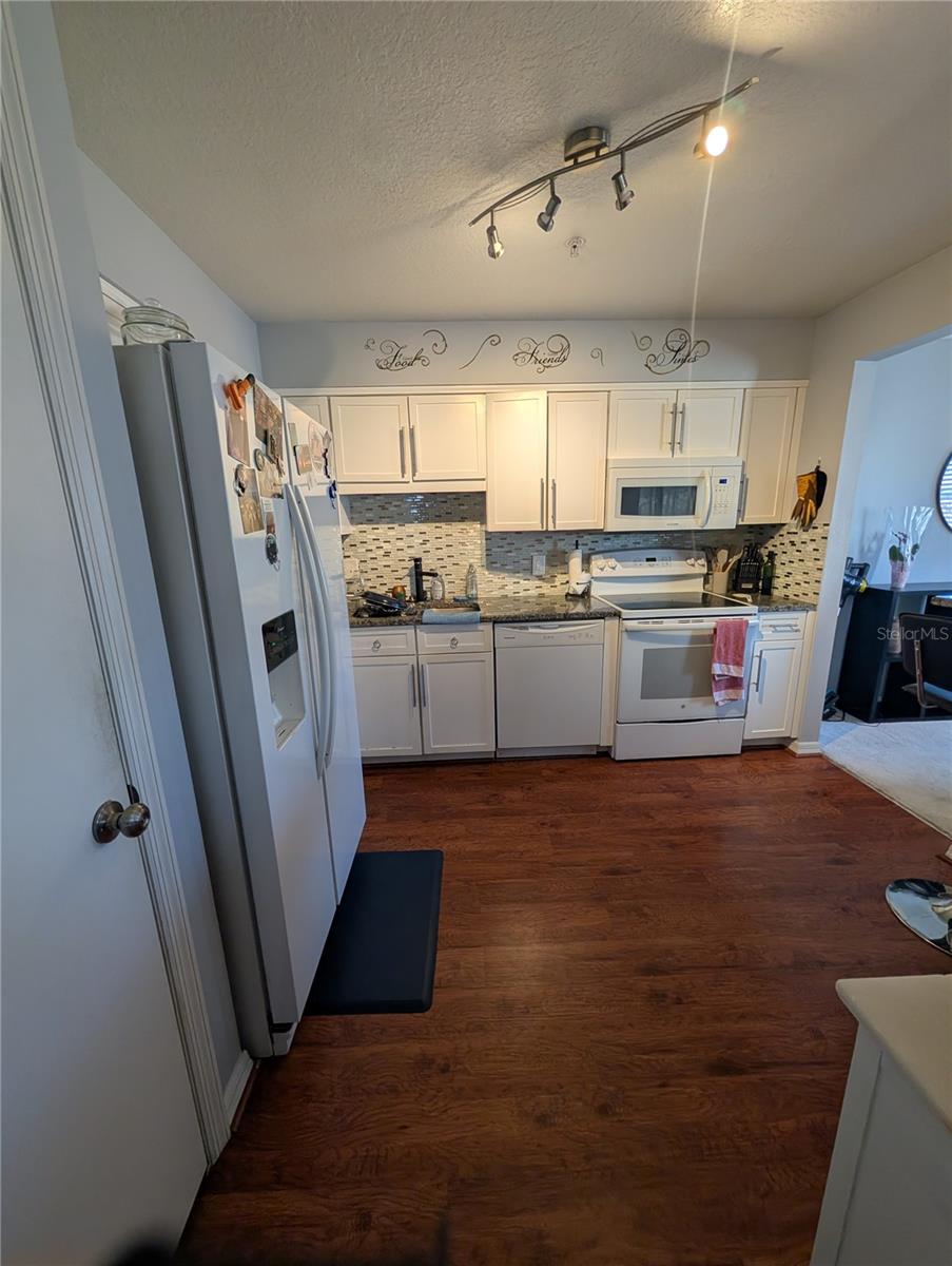 COACH HOMES AT DOVER VILLAGE - Residential