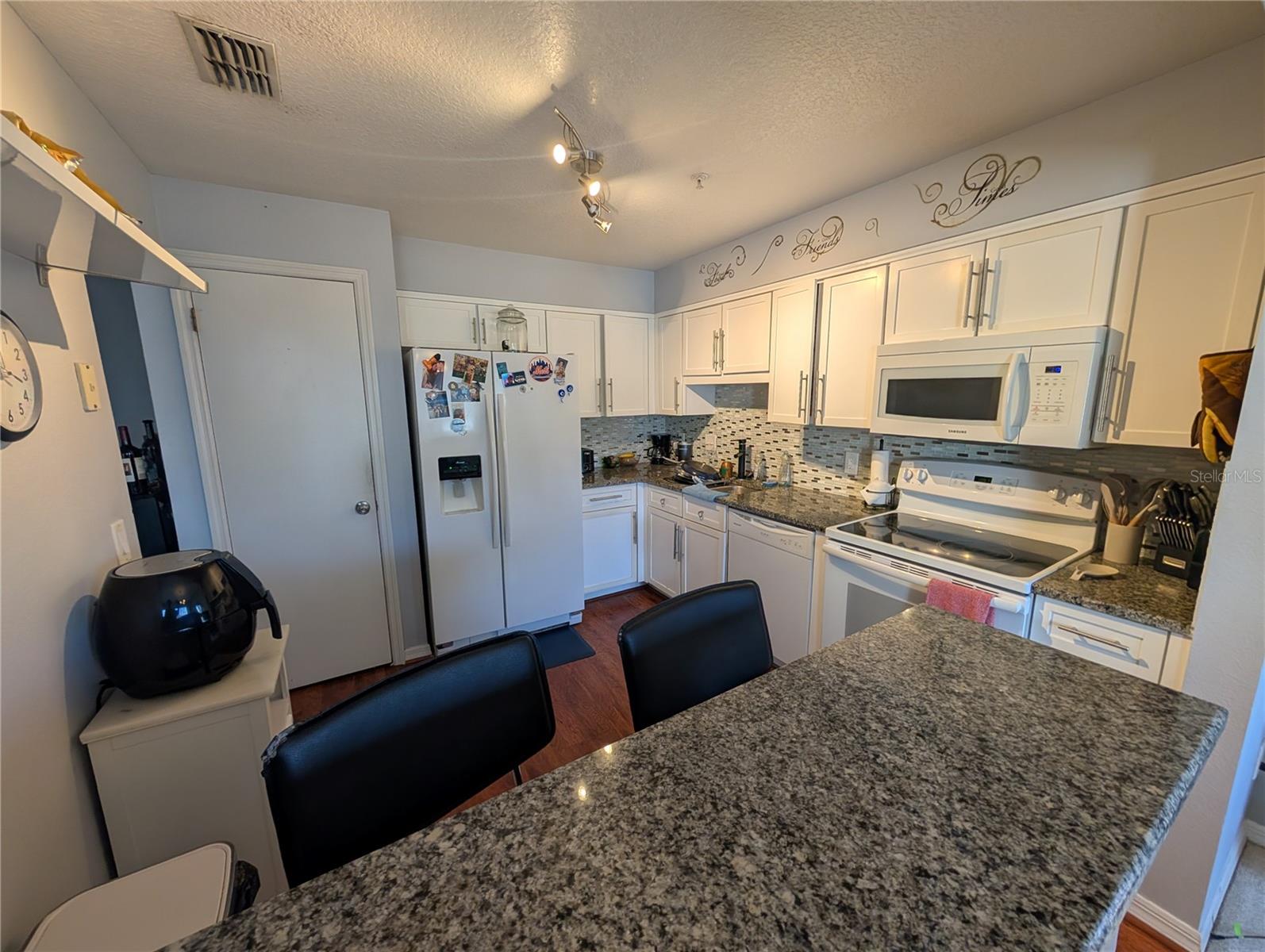 COACH HOMES AT DOVER VILLAGE - Residential