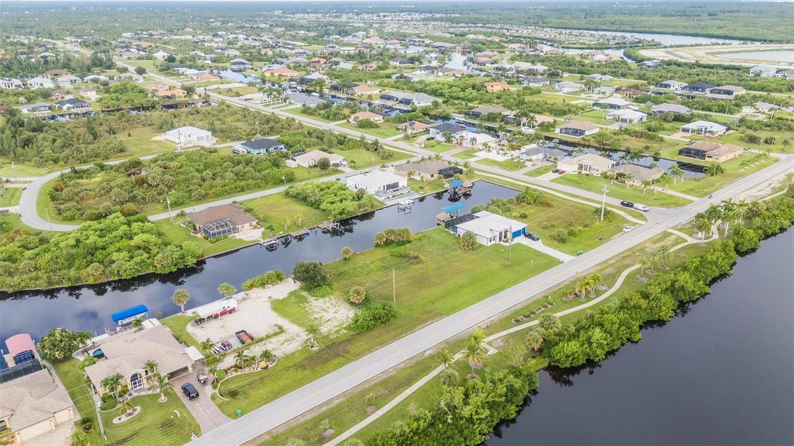 PORT CHARLOTTE SEC 093 - Land