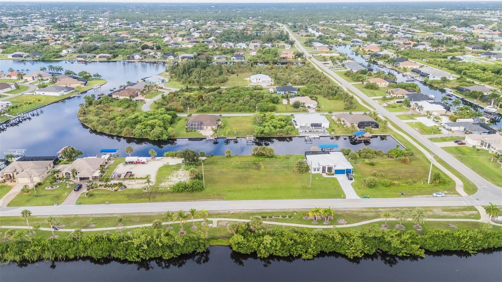 PORT CHARLOTTE SEC 093 - Land