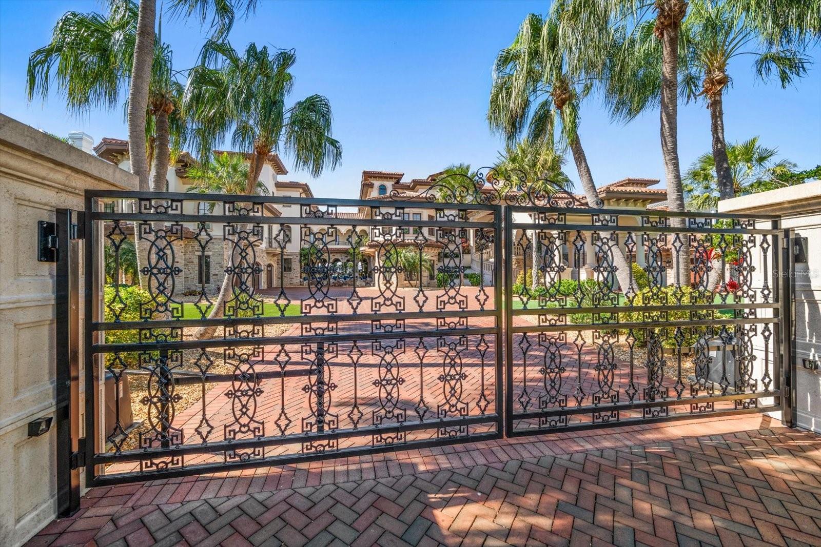 BELLEAIR BEACH UNIT 1 UNREC - Residential