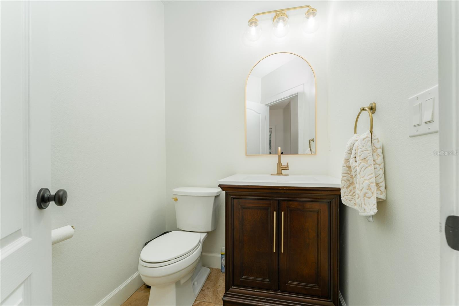FISHHAWK RANCH TOWNCENTER PHAS - Residential