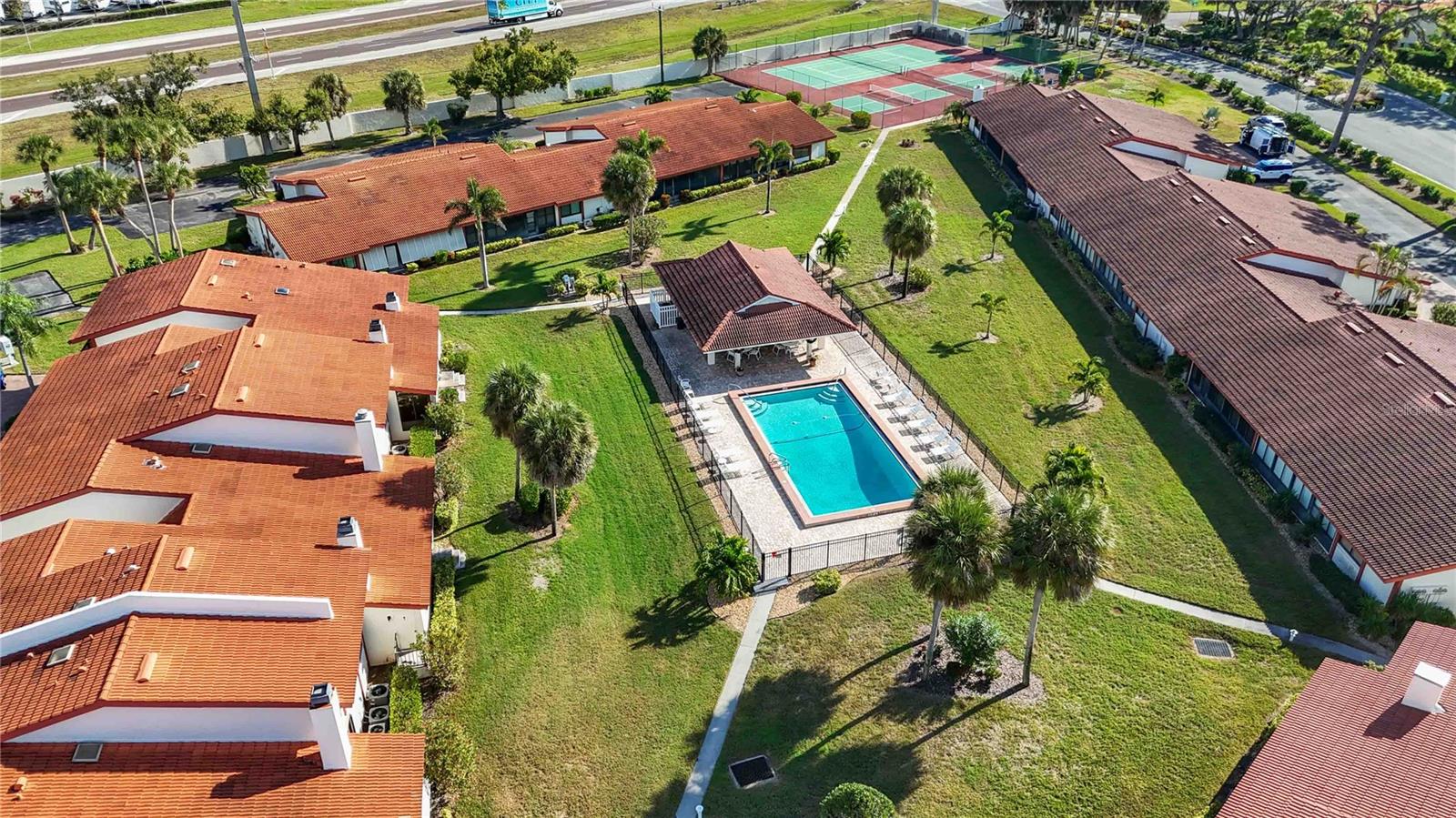 SORRENTO INLET PH 1 - Residential