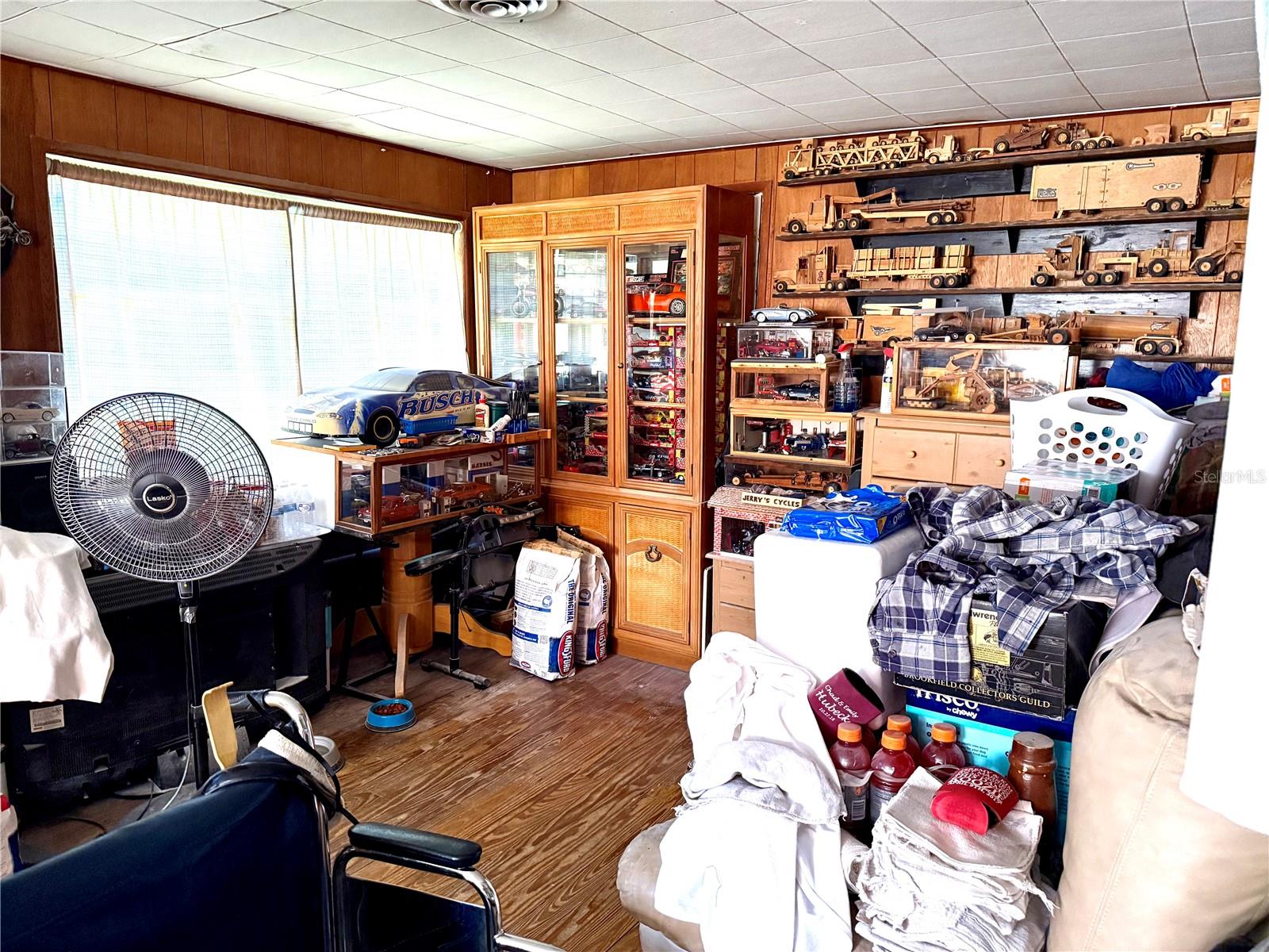 HOME ACRES UNIT 1 - Residential