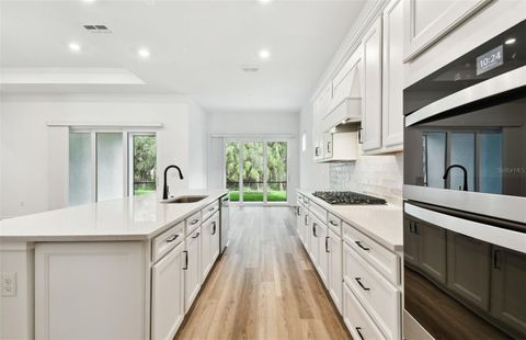 A home in PARRISH