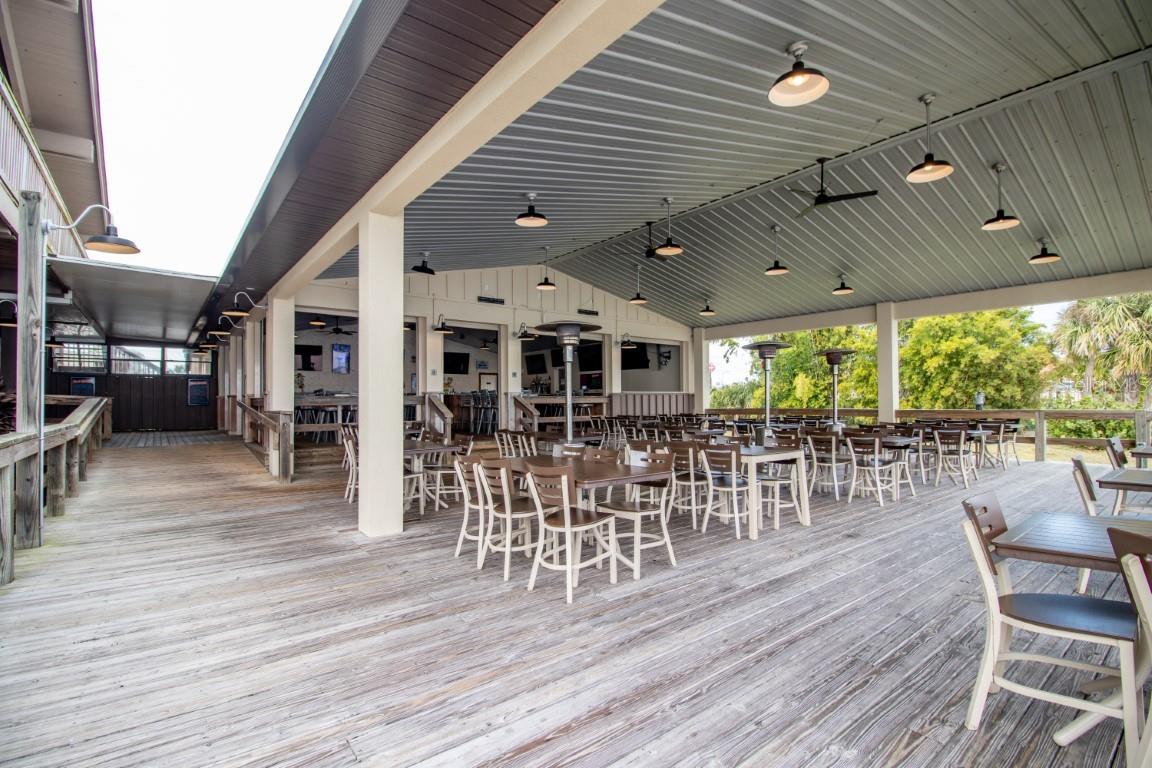 DELESPINE COURTS - Commercial Sale