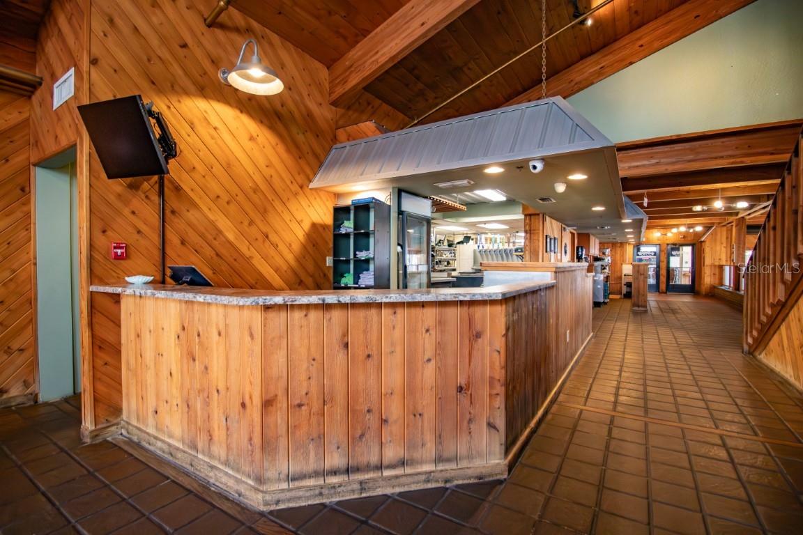 DELESPINE COURTS - Commercial Sale