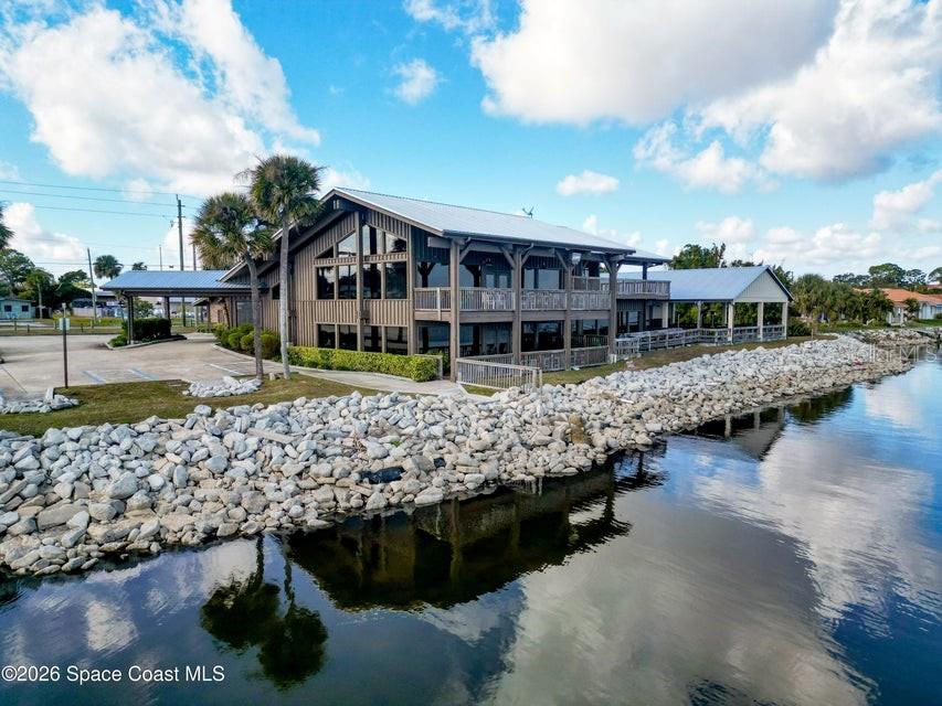 DELESPINE COURTS - Commercial Sale