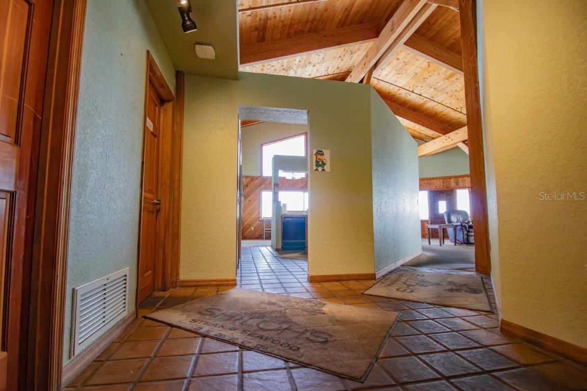 DELESPINE COURTS - Commercial Sale