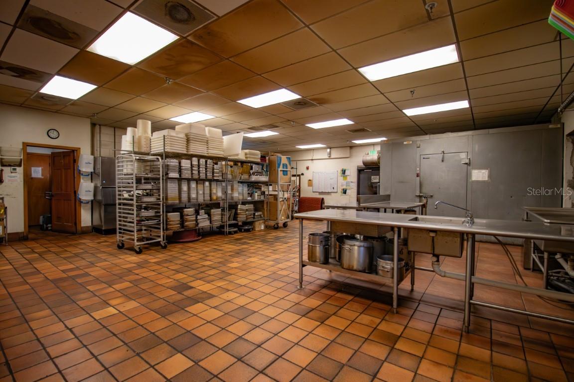 DELESPINE COURTS - Commercial Sale