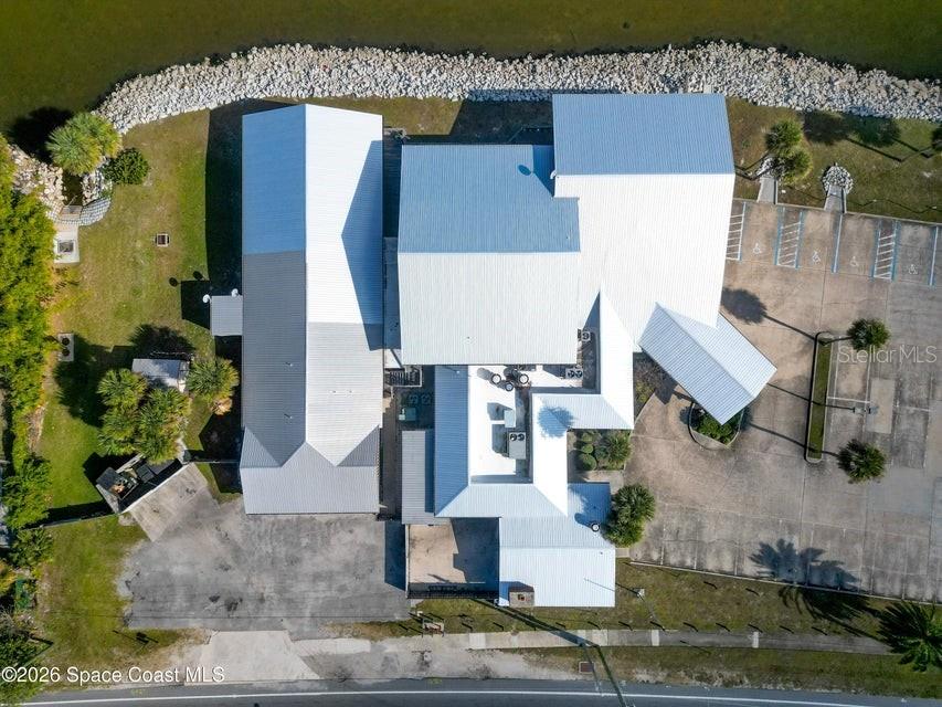 DELESPINE COURTS - Commercial Sale