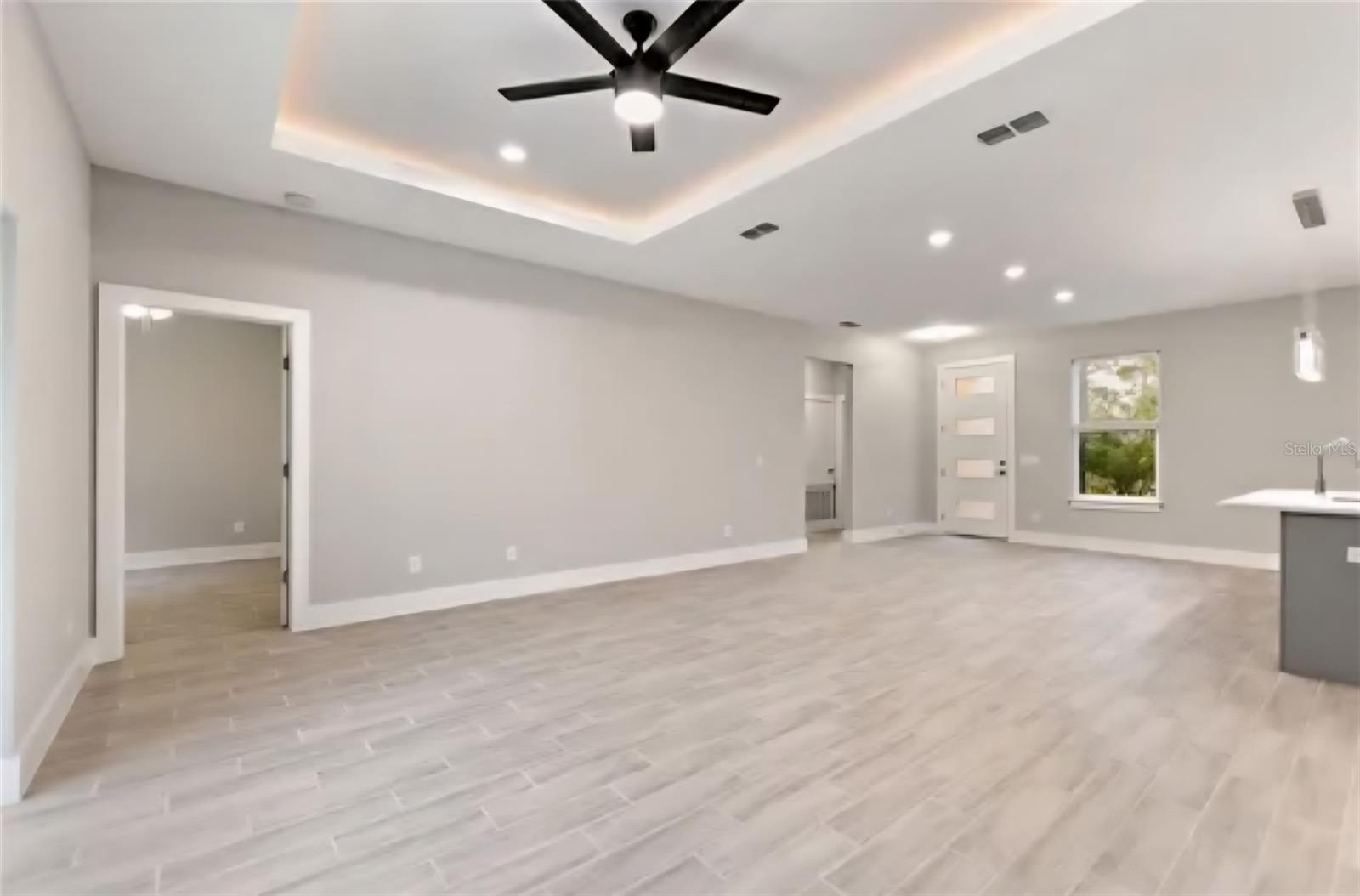 112 VIOLET COURT