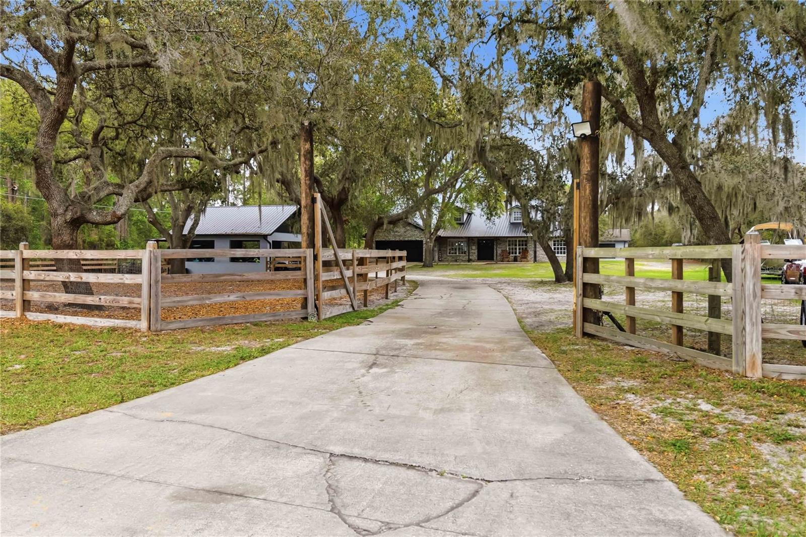BAY LAKE RANCH UNIT 2 - Residential
