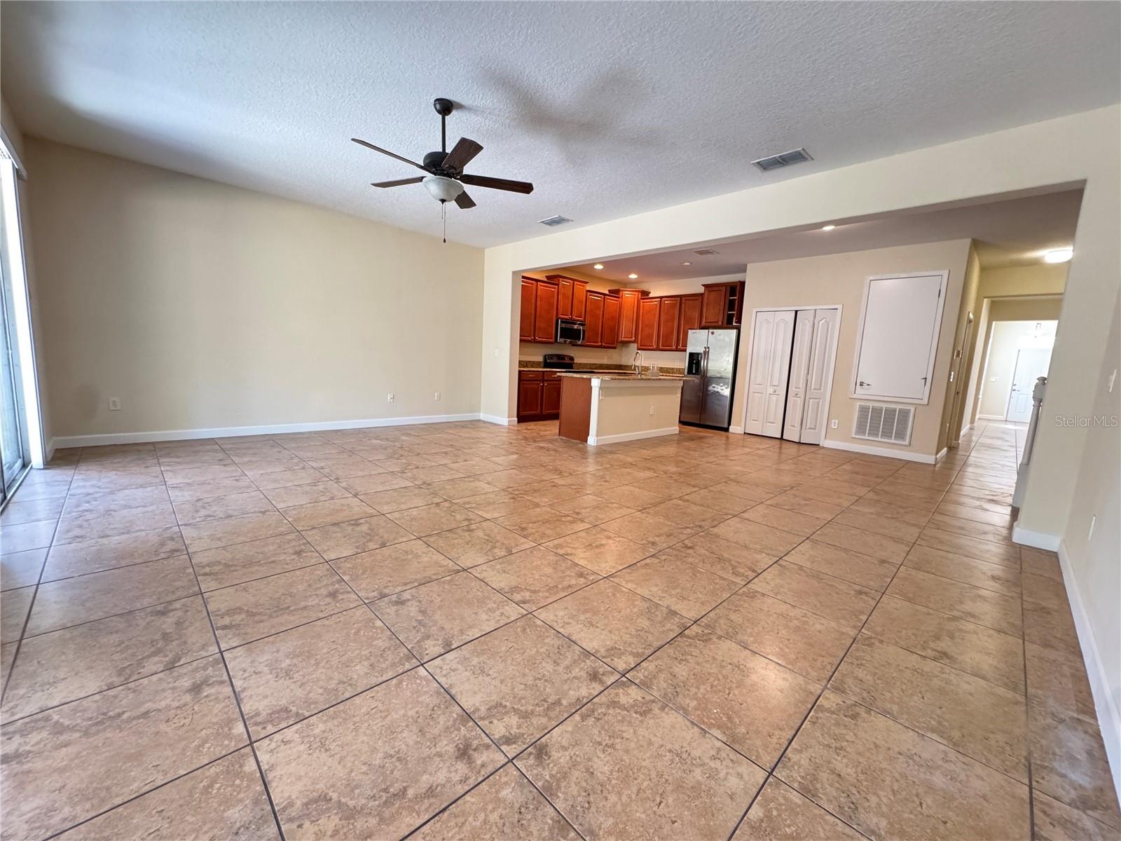 SIGNATURE LAKES PH 3B-1 - Residential Lease