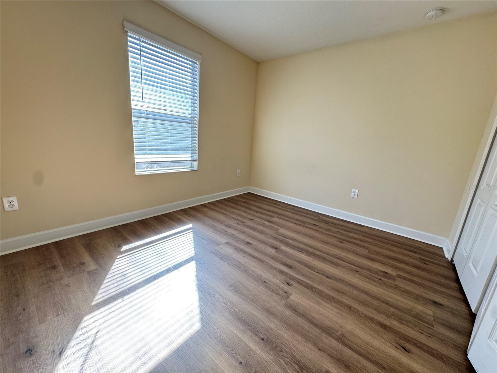 SIGNATURE LAKES PH 3B-1 - Residential Lease