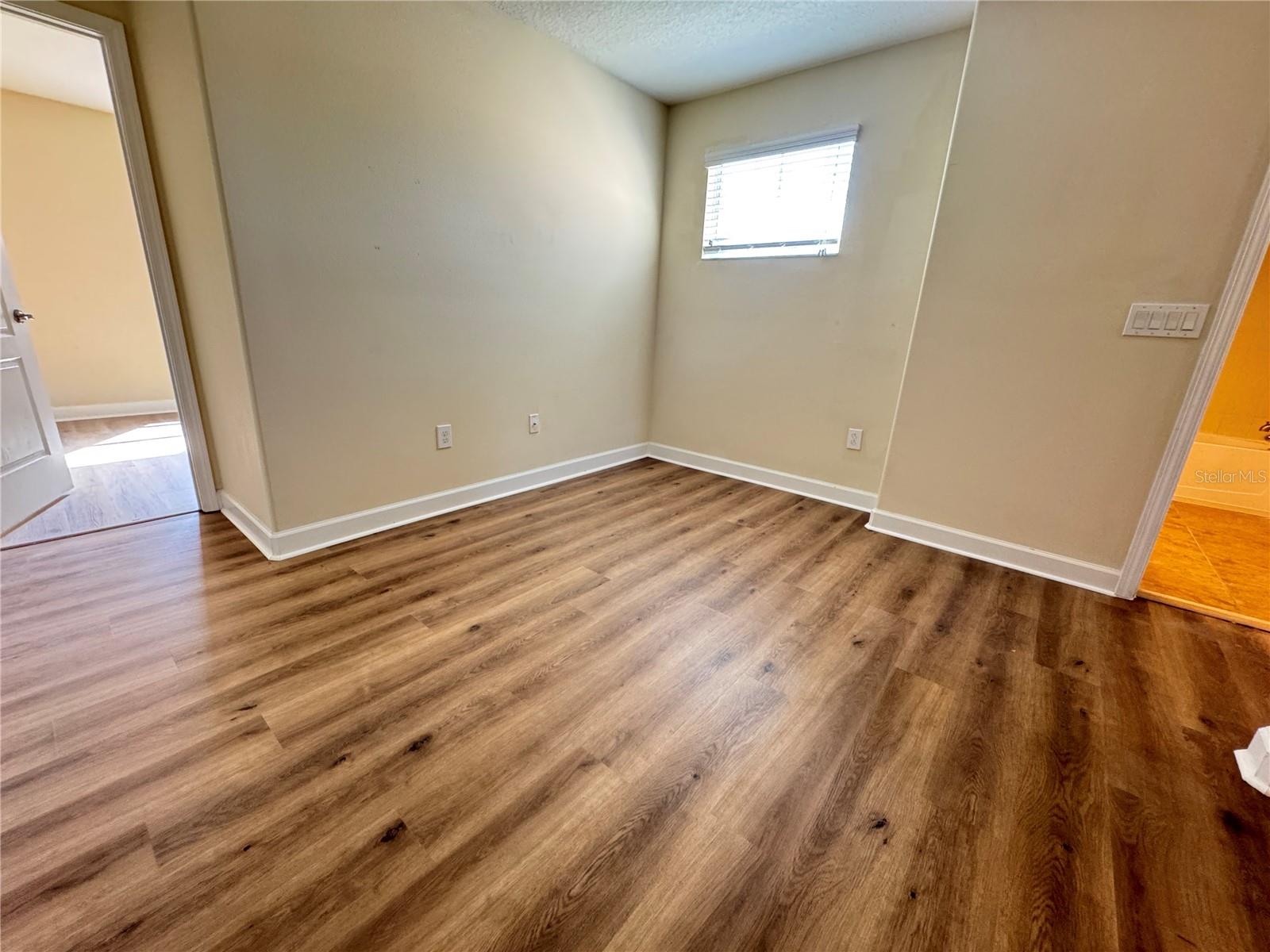 SIGNATURE LAKES PH 3B-1 - Residential Lease