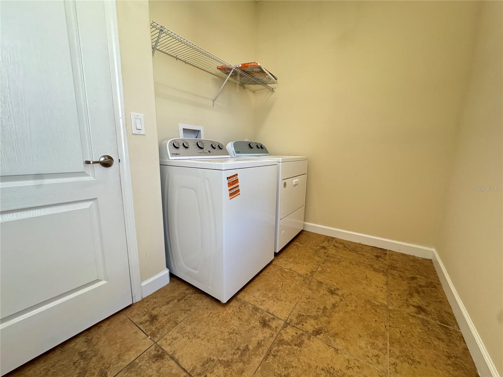 SIGNATURE LAKES PH 3B-1 - Residential Lease