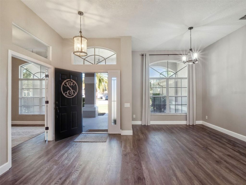 Photo of 610 Strihal Loop, Oakland, FL 34787 (MLS # G5105074)