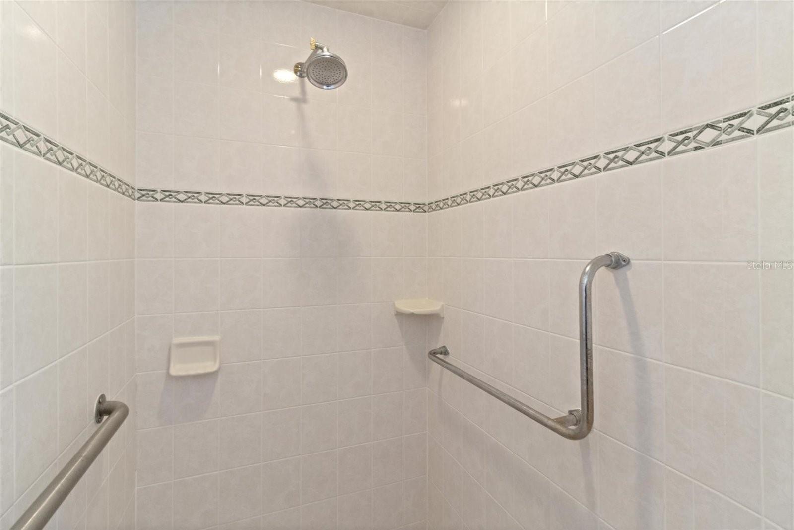 PINE RIDGE UNIT 03 - Residential