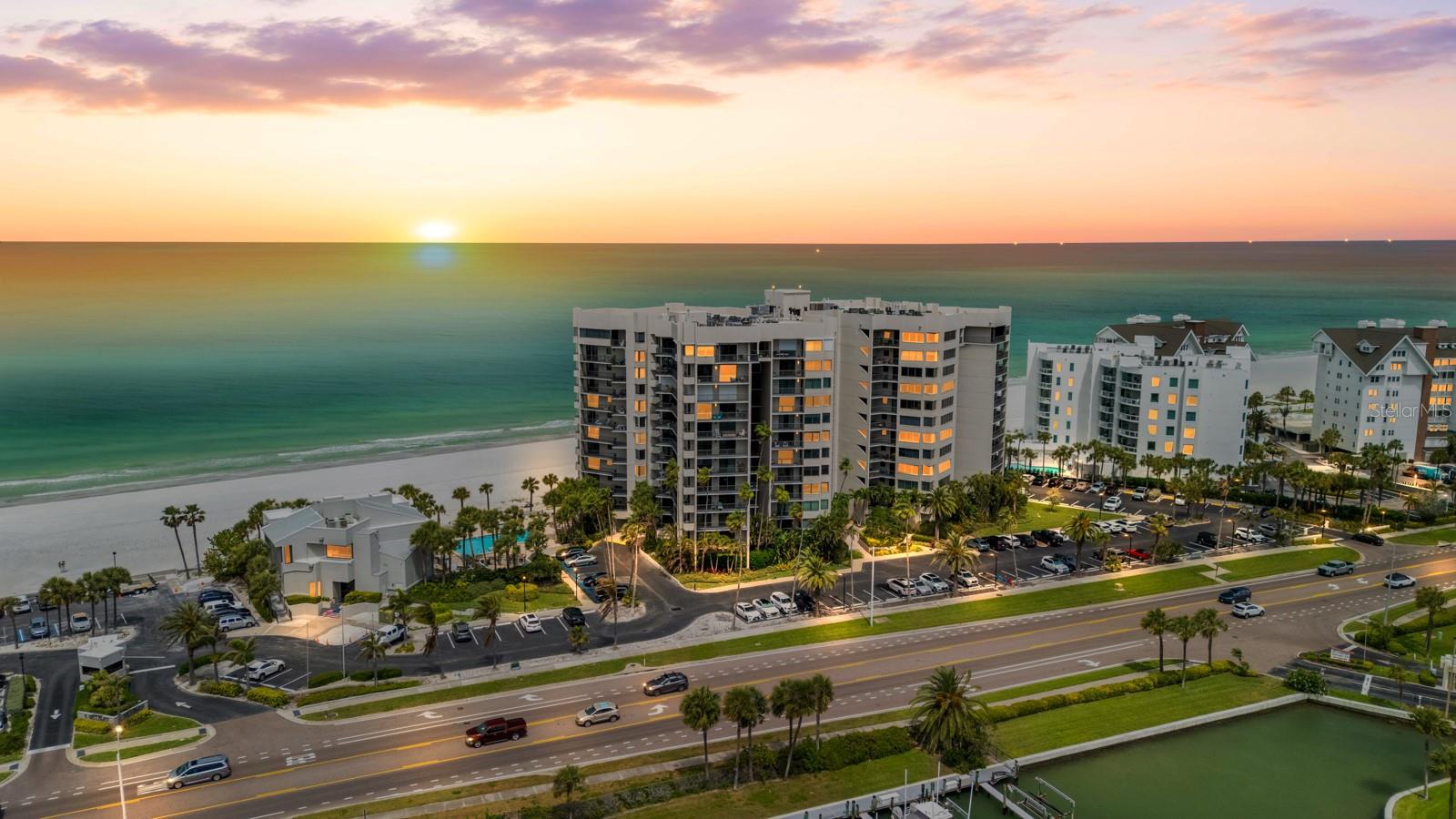 DANS ISLAND ON SAND KEY CONDO - Residential