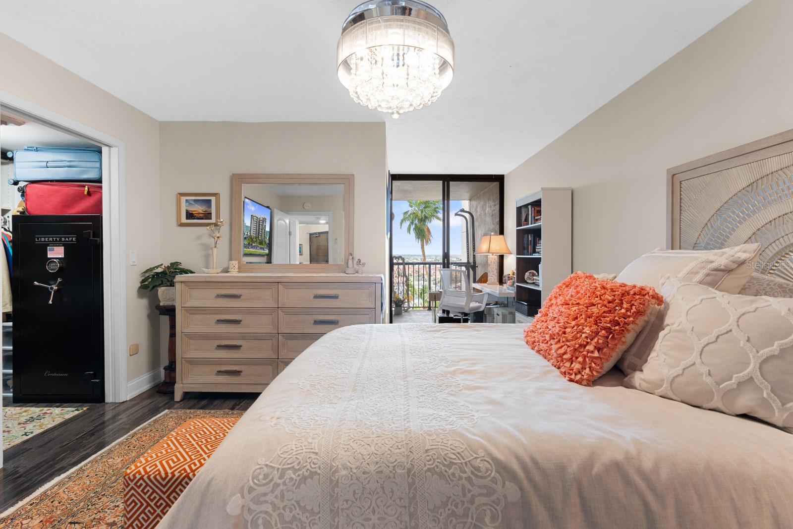 DANS ISLAND ON SAND KEY CONDO - Residential