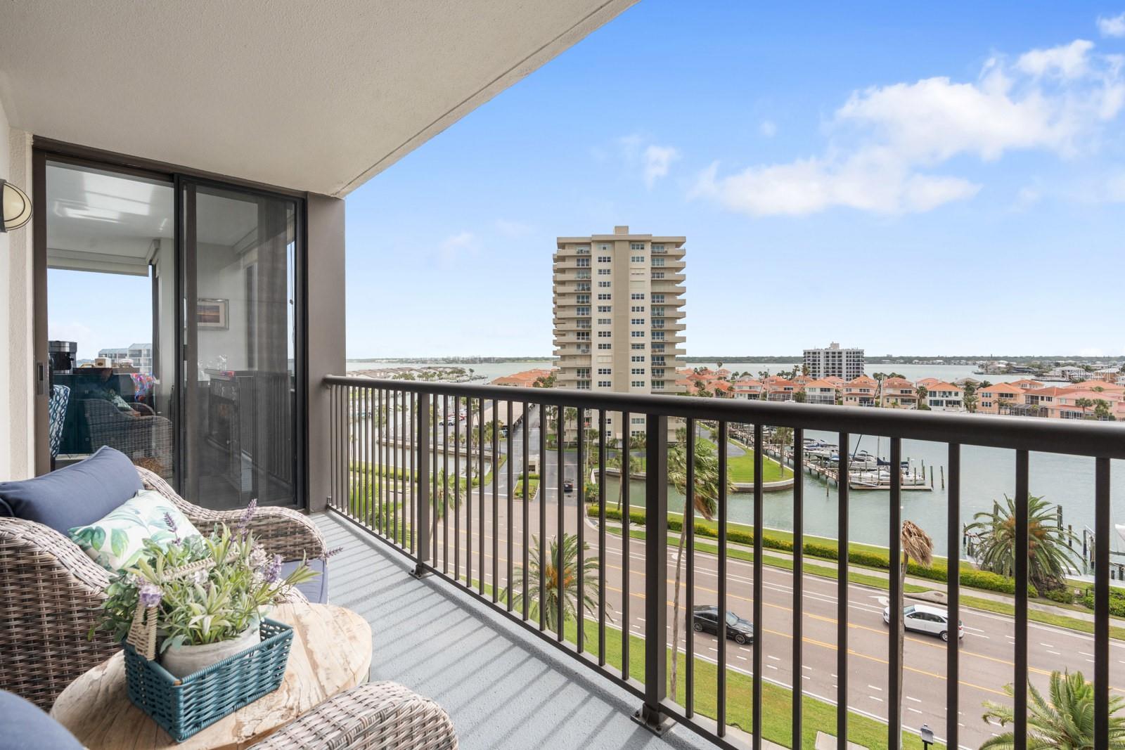 DANS ISLAND ON SAND KEY CONDO - Residential