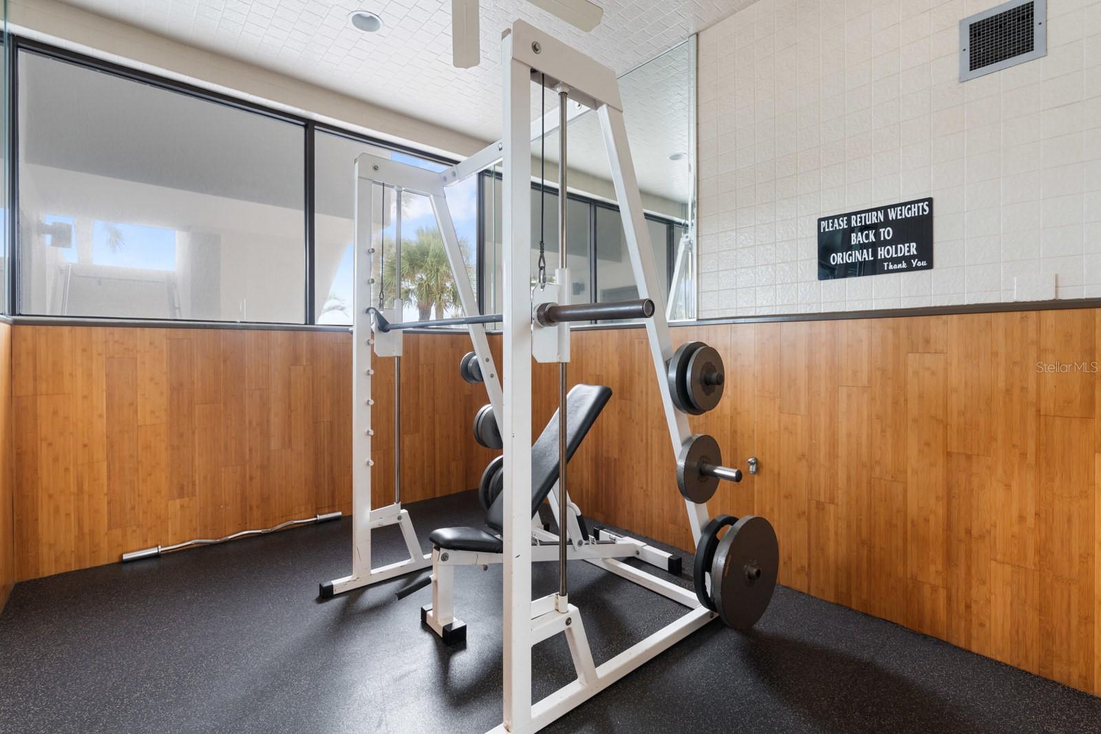 DANS ISLAND ON SAND KEY CONDO - Residential