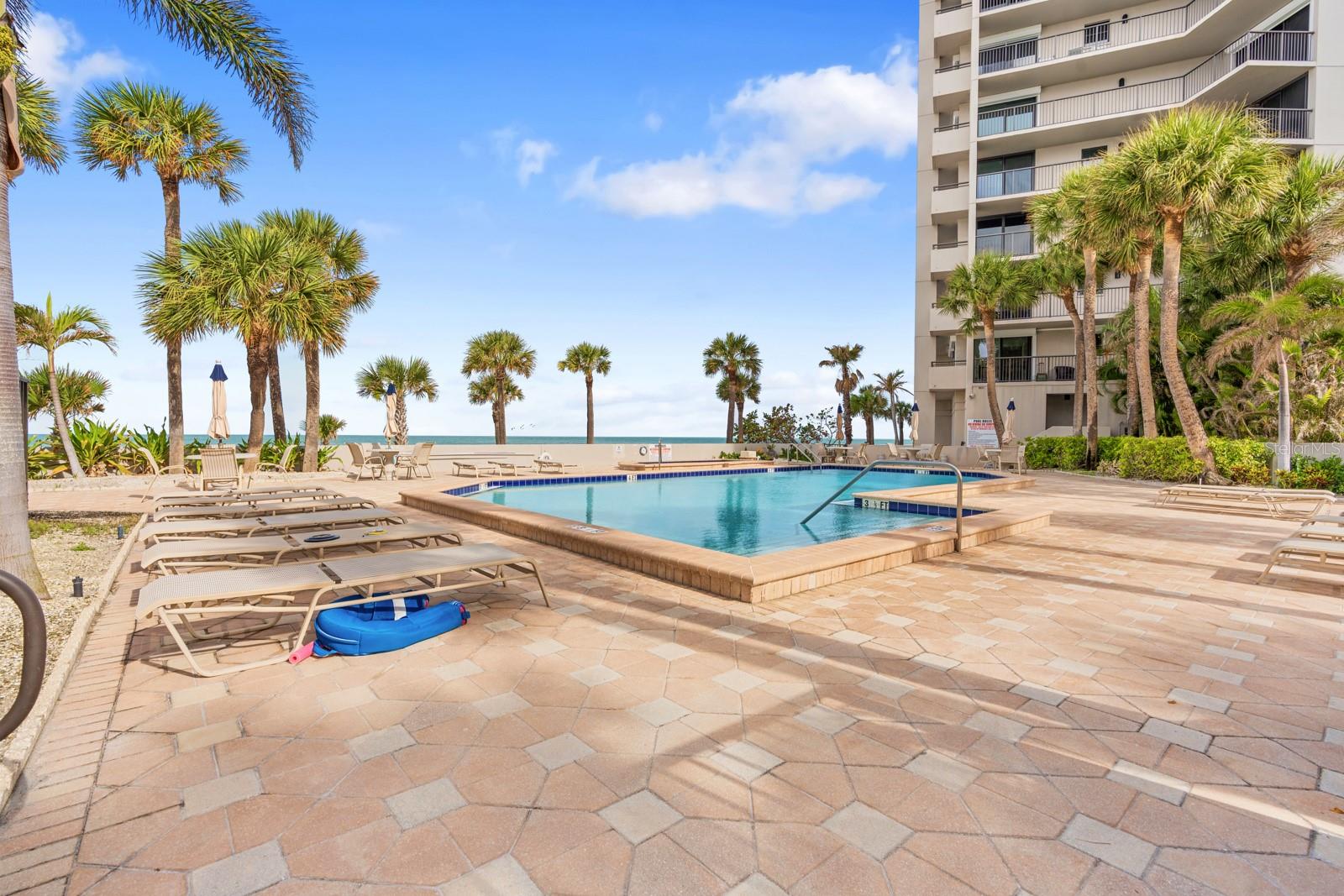 DANS ISLAND ON SAND KEY CONDO - Residential