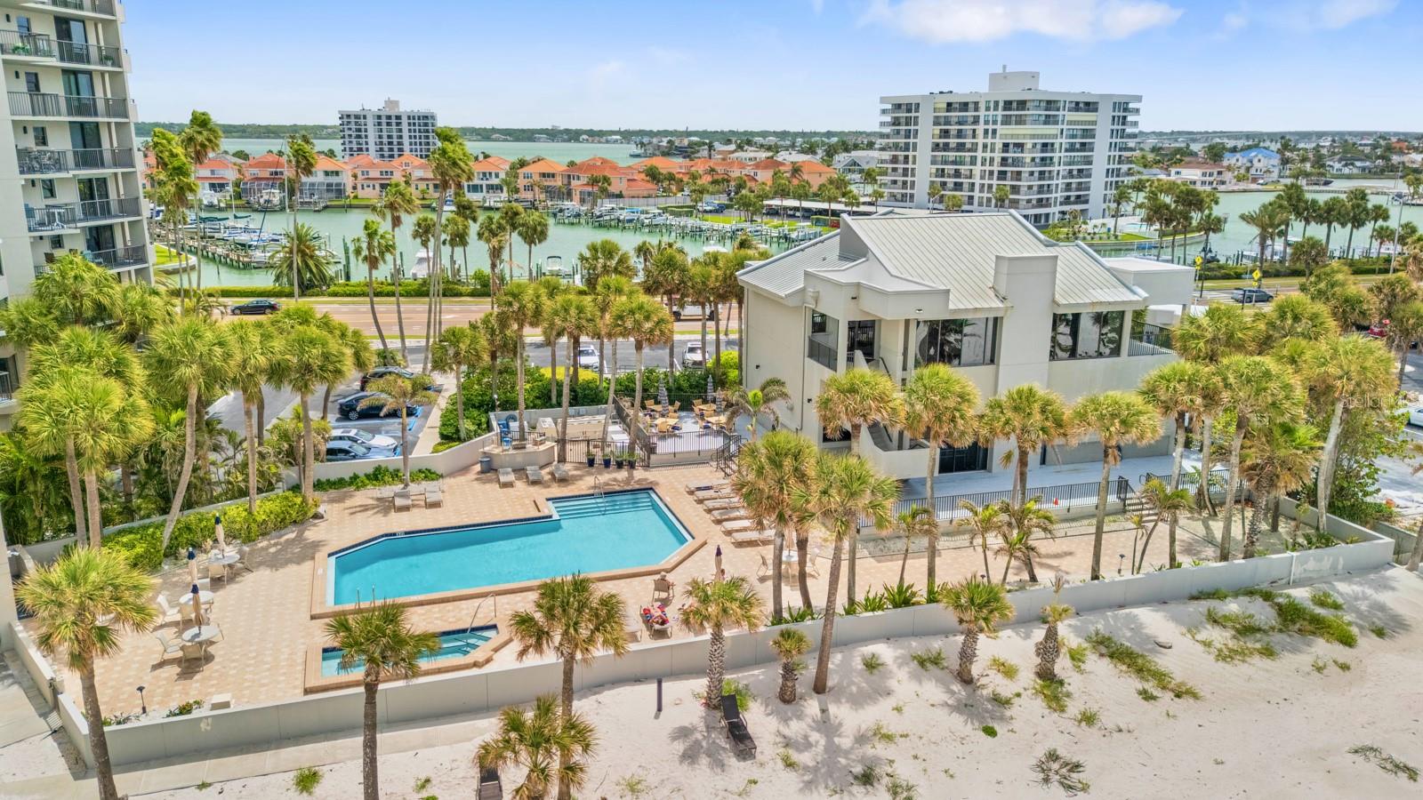 DANS ISLAND ON SAND KEY CONDO - Residential