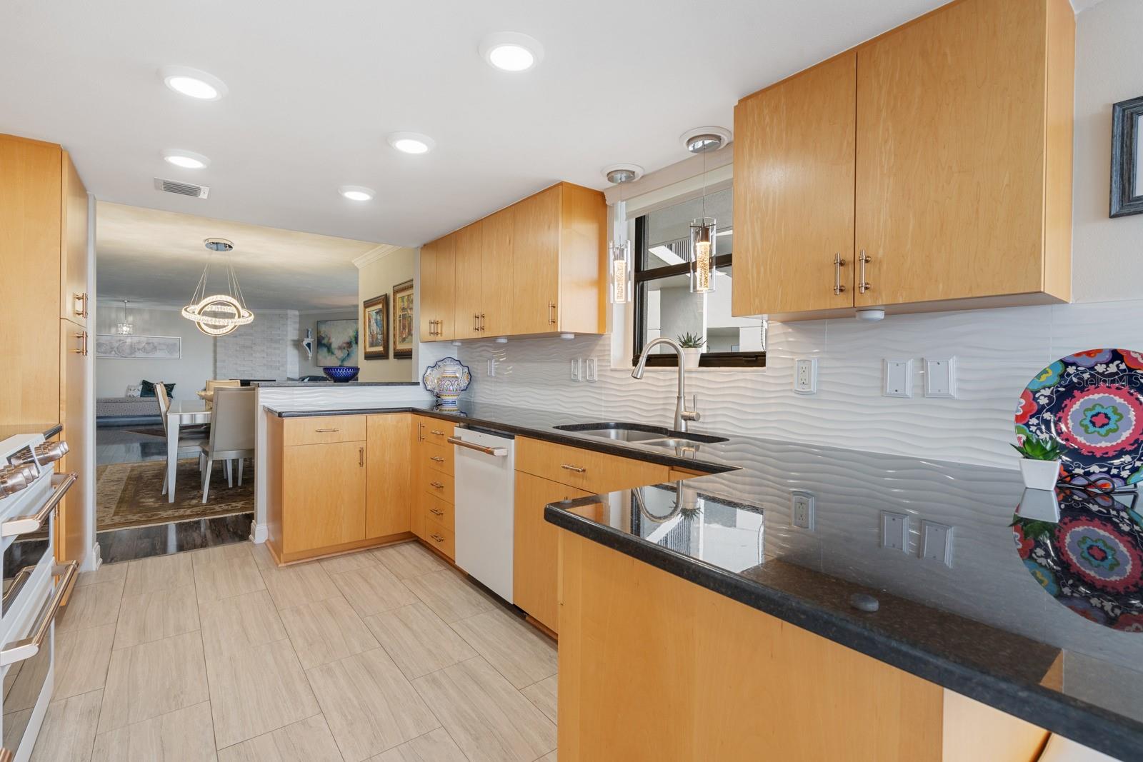 DANS ISLAND ON SAND KEY CONDO - Residential