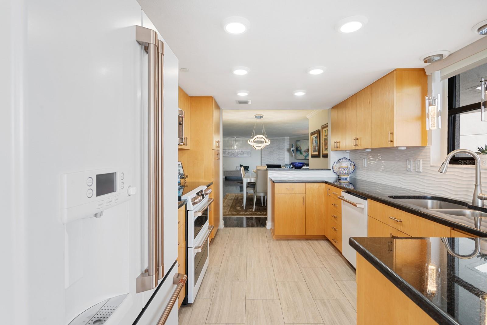 DANS ISLAND ON SAND KEY CONDO - Residential