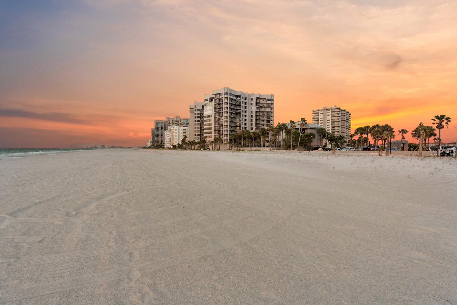 DANS ISLAND ON SAND KEY CONDO - Residential