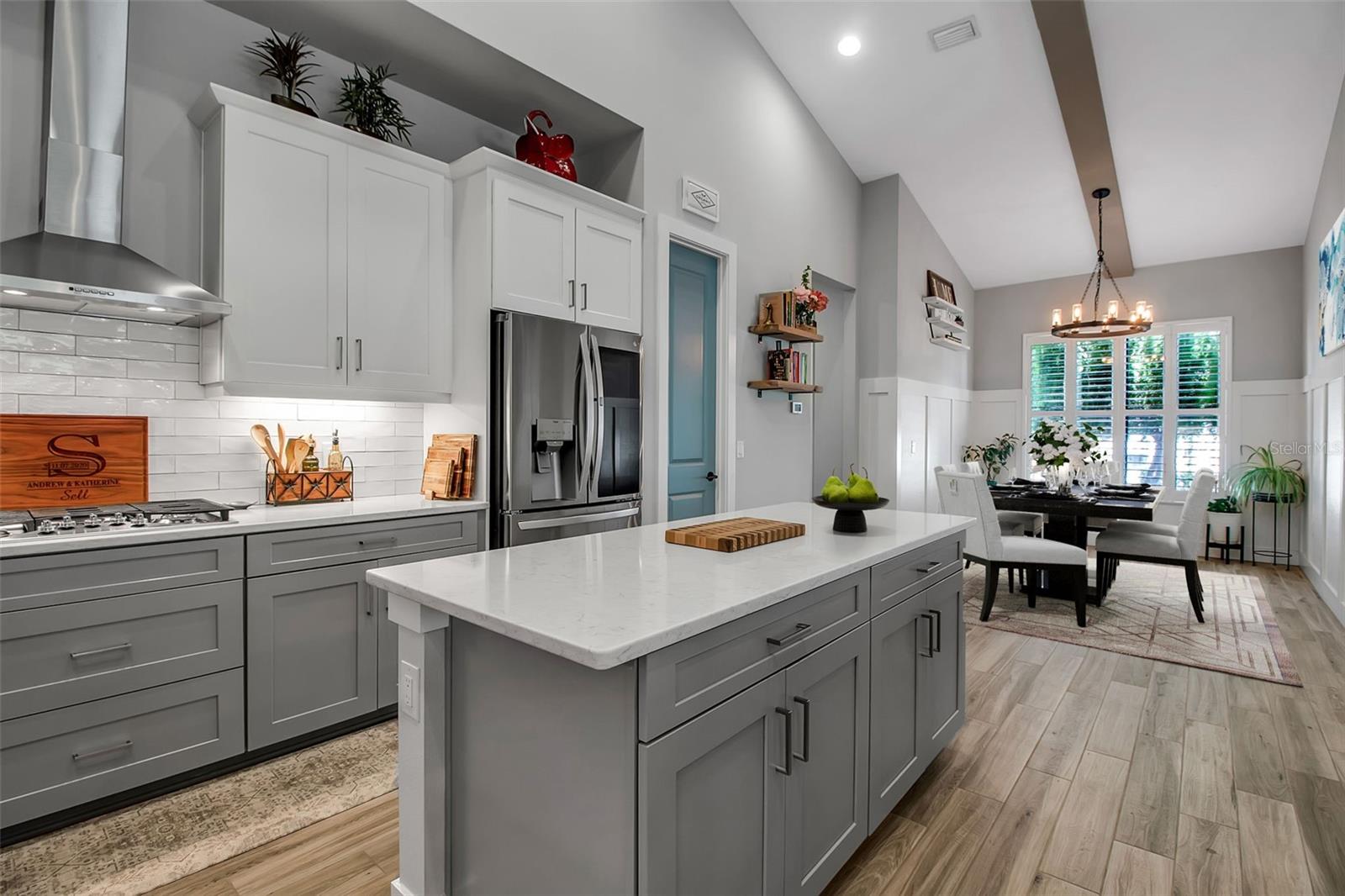LAKEHOUSE COVE AT WATERSIDE - Residential