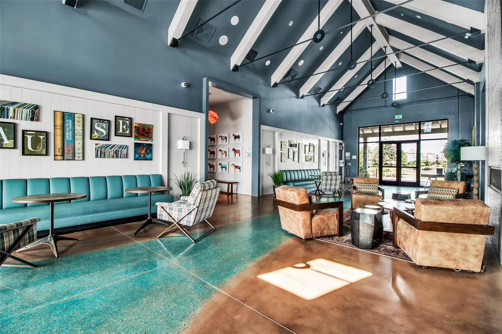 LAKEHOUSE COVE AT WATERSIDE - Residential
