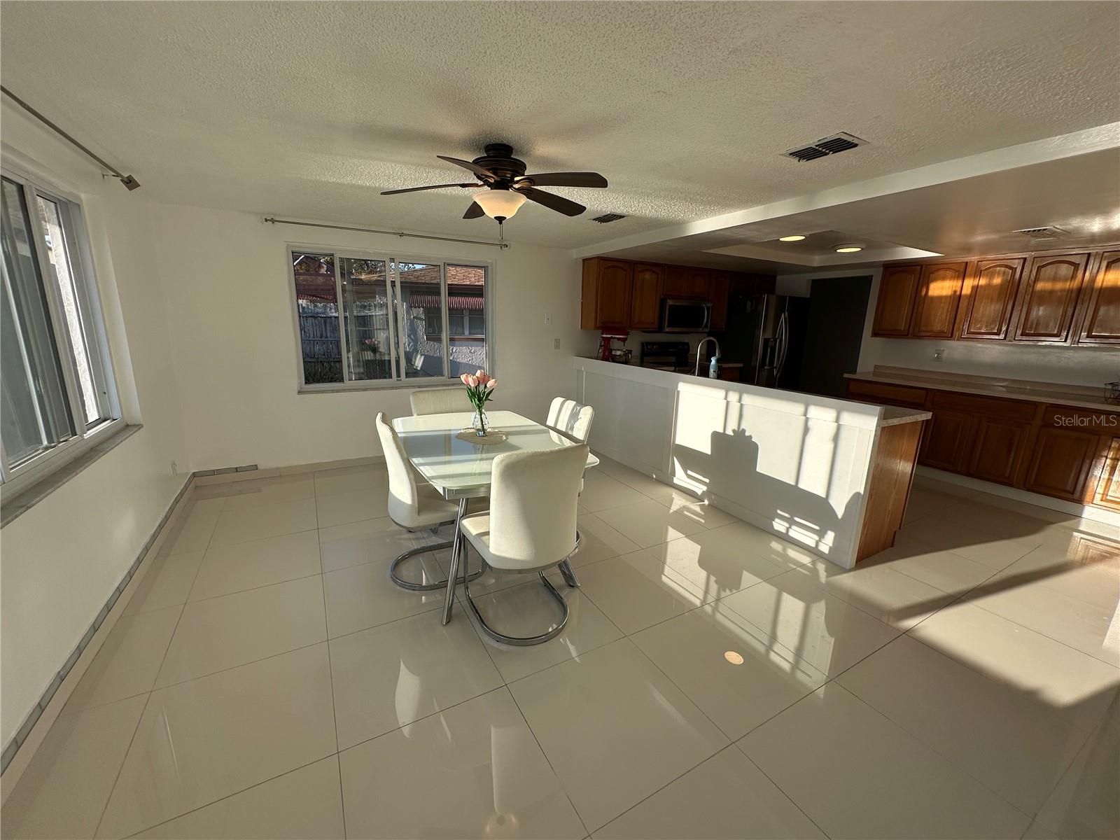 TAHITIAN DEV - Residential