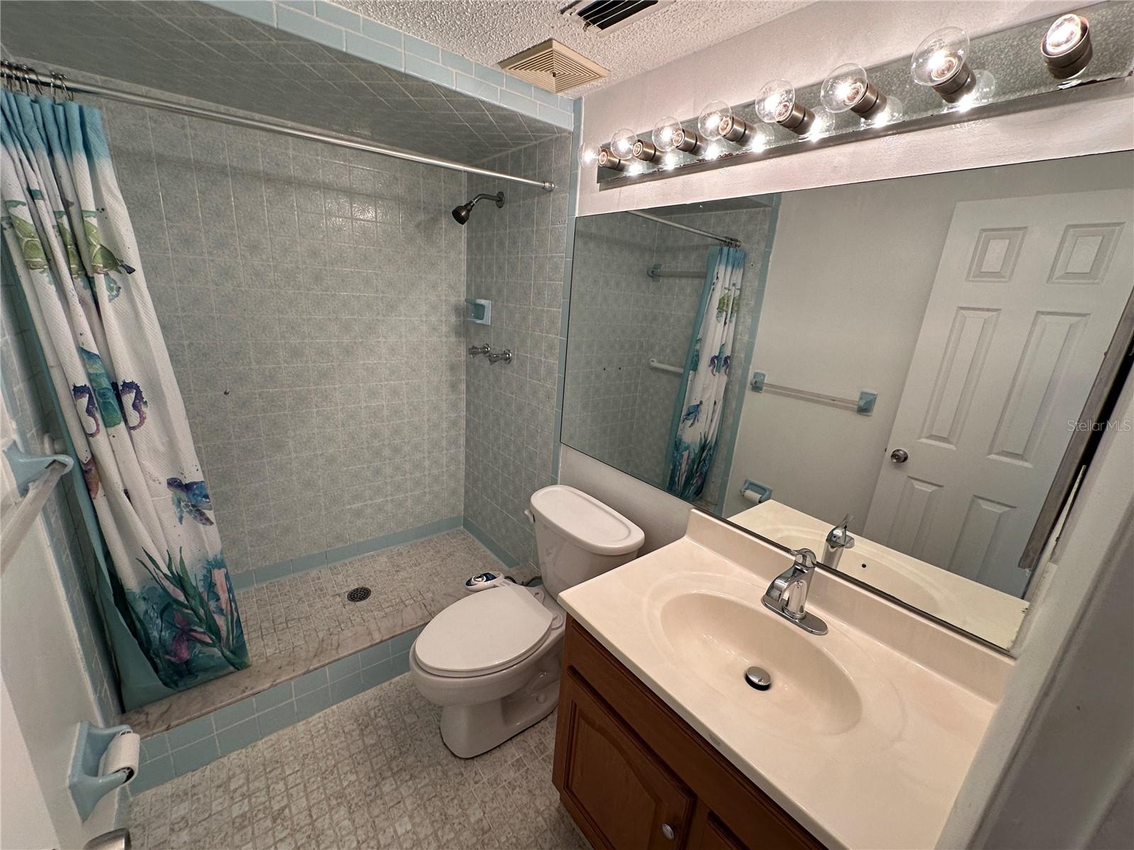 TAHITIAN DEV - Residential