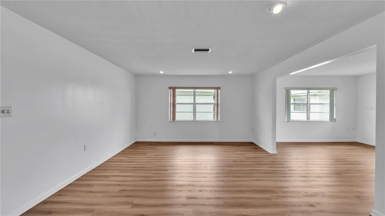 Photo 11 of 31 of 3523 AMITY AVENUE condo